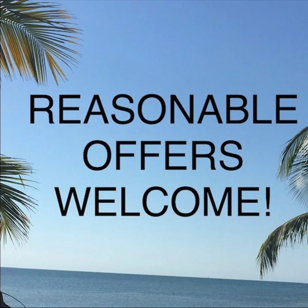 REASONABLE OFFERS WELCOME🌴